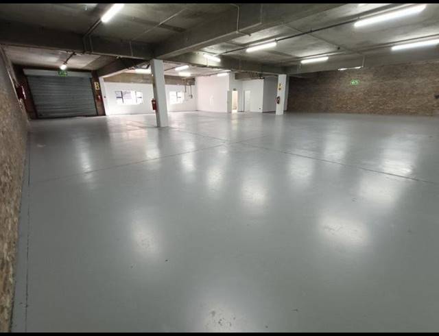 INDUSTRIAL PROPERTY TO RENT IN LASER PARK